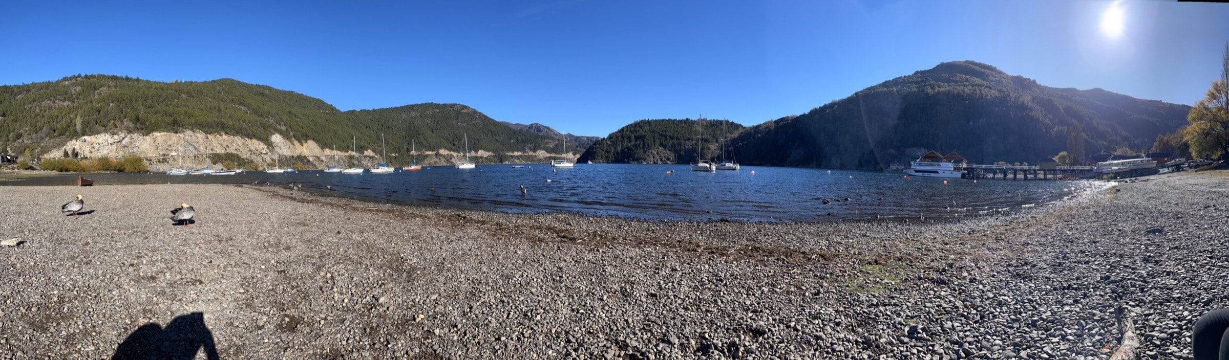 Lago Lácar y cordillera en San Martín de los Andes
